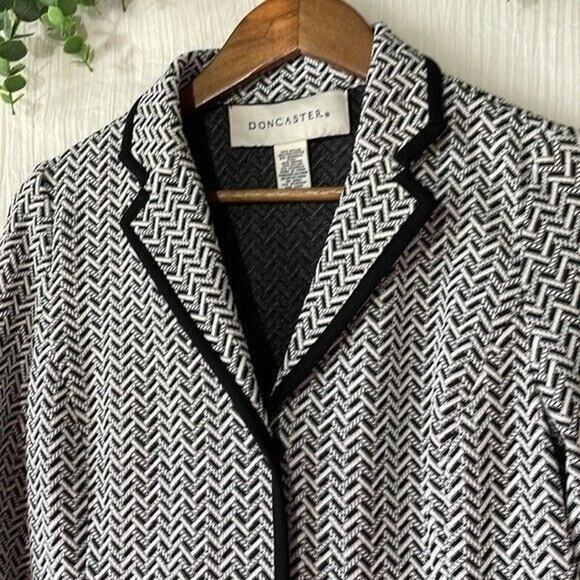Doncaster Tailored Career Blazer Jacket White and Navy Size 4 - Picture 3 of 12